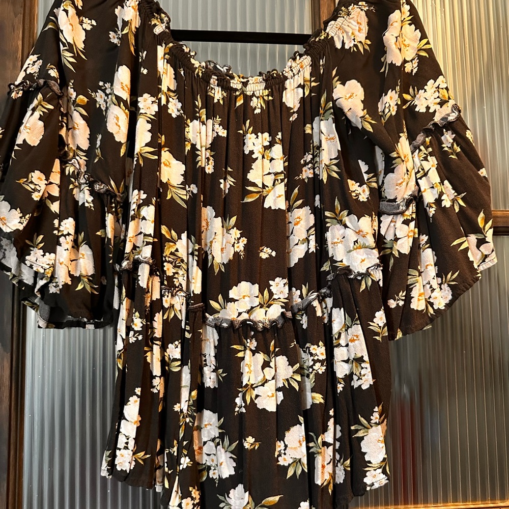 American Eagle Outfitters Floral Smocked Top